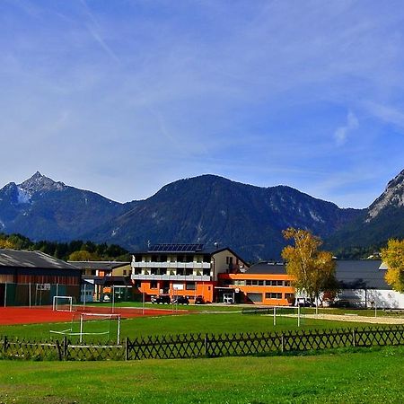 Sportsarea Grimming Acomodação com café da manhã Niederöblarn Exterior foto