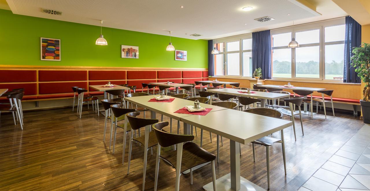 Sportsarea Grimming Acomodação com café da manhã Niederöblarn Exterior foto